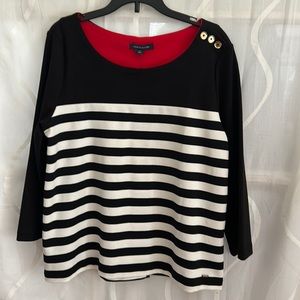 Tommy Hilfiger Black & White, 3/4 Sleeve, Striped Top, Size Medium